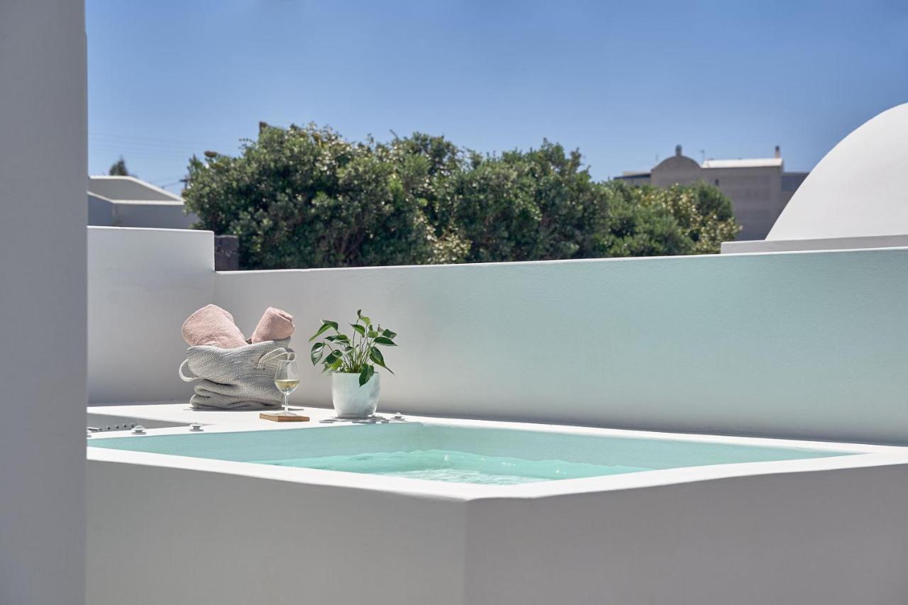 Nova Luxury Suites Pyrgos Kallistis Екстер'єр фото