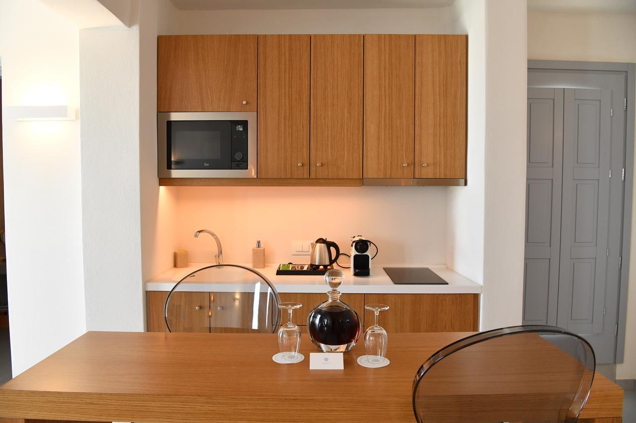 Nova Luxury Suites Pyrgos Kallistis Екстер'єр фото